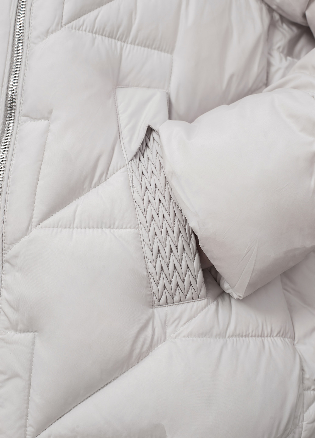 Молочна зимня куртка Visdeer