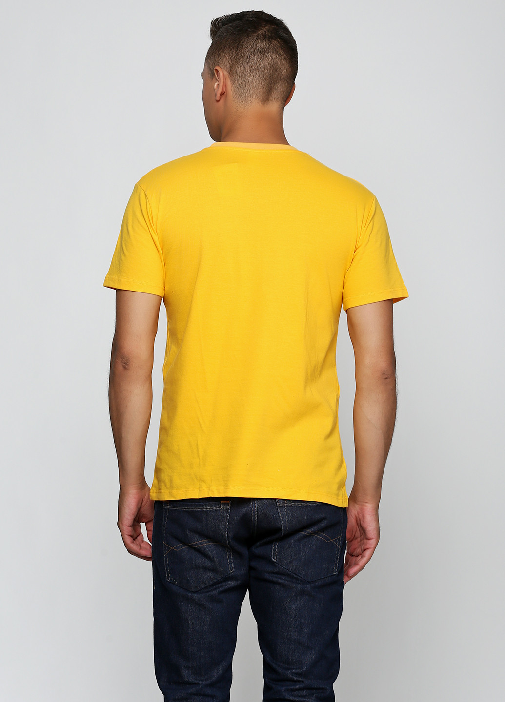 Желтая футболка Роза