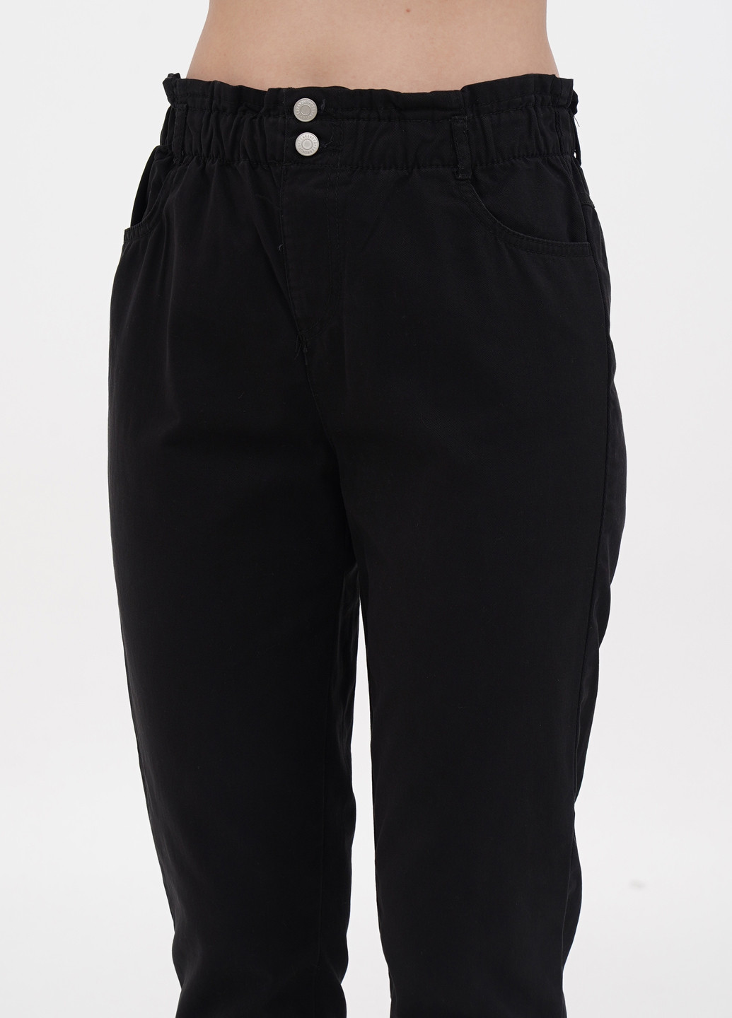 Черные кэжуал демисезонные зауженные, укороченные брюки Terranova