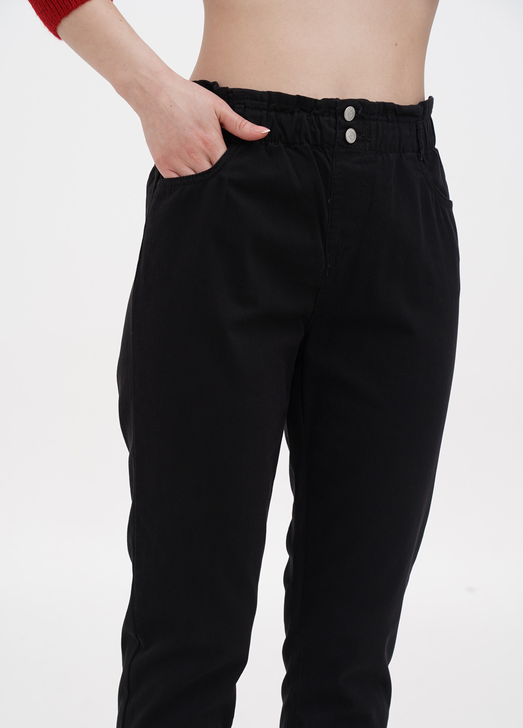 Черные кэжуал демисезонные зауженные, укороченные брюки Terranova