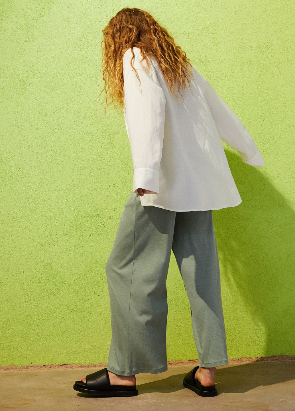 Зеленые летние брюки H&M