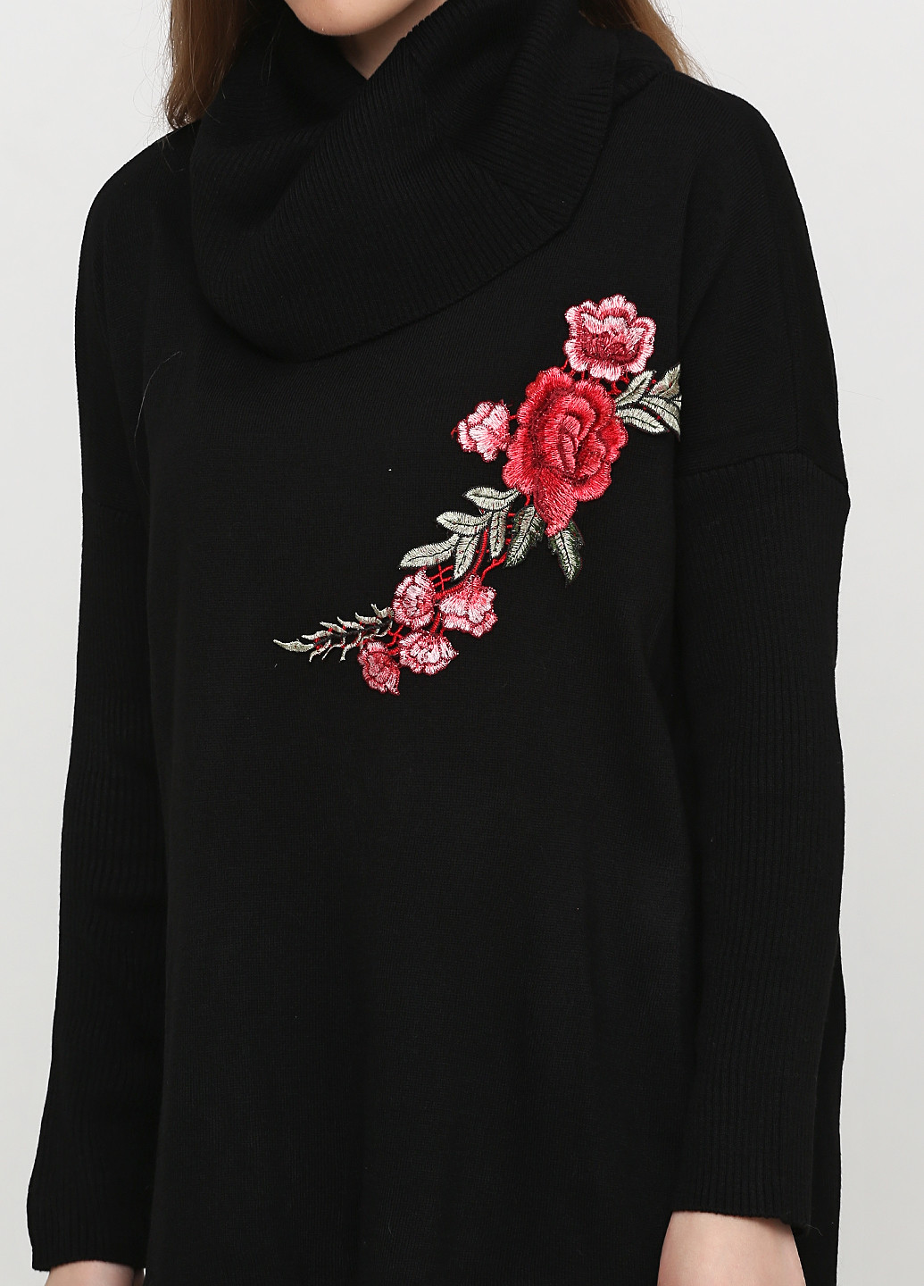 Черное кэжуал платье Novel с цветочным принтом