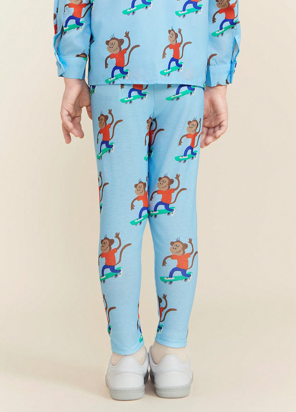 Голубые домашние демисезонные брюки зауженные SHEIN