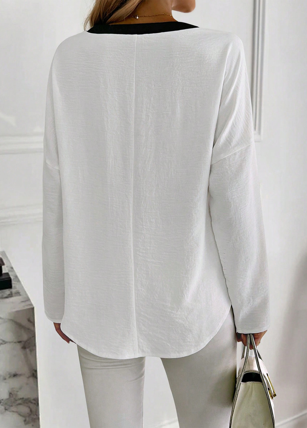 Чёрно-белую блуза SHEIN