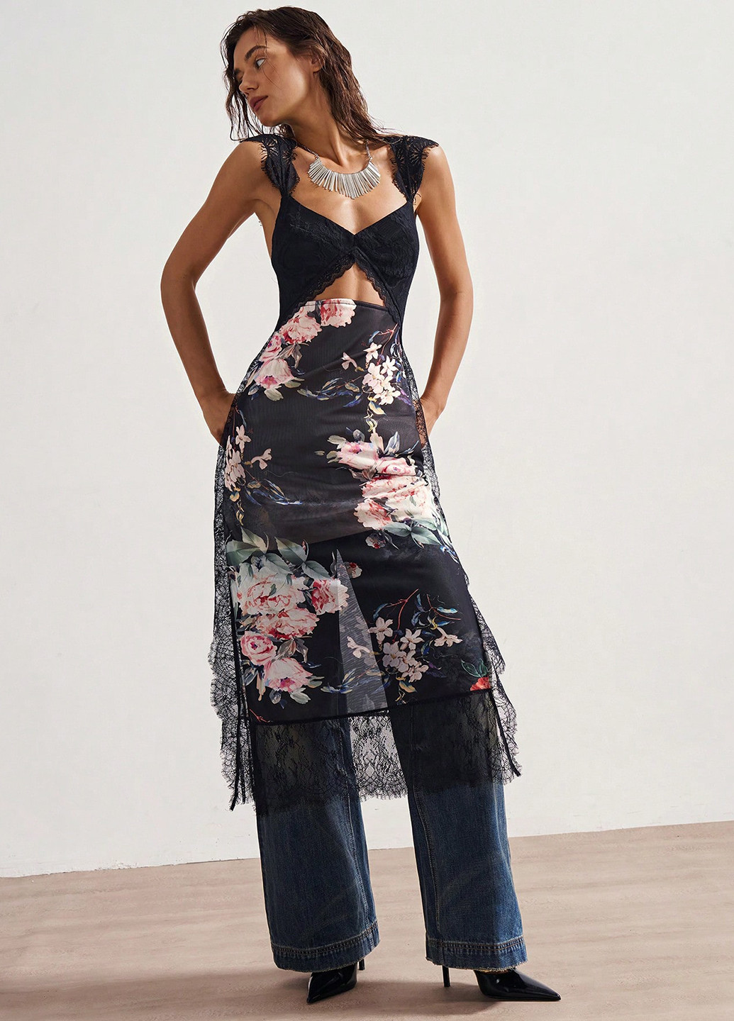 Темно-синя святковий, коктейльна сукня з відкритою спиною SHEIN з квітковим принтом