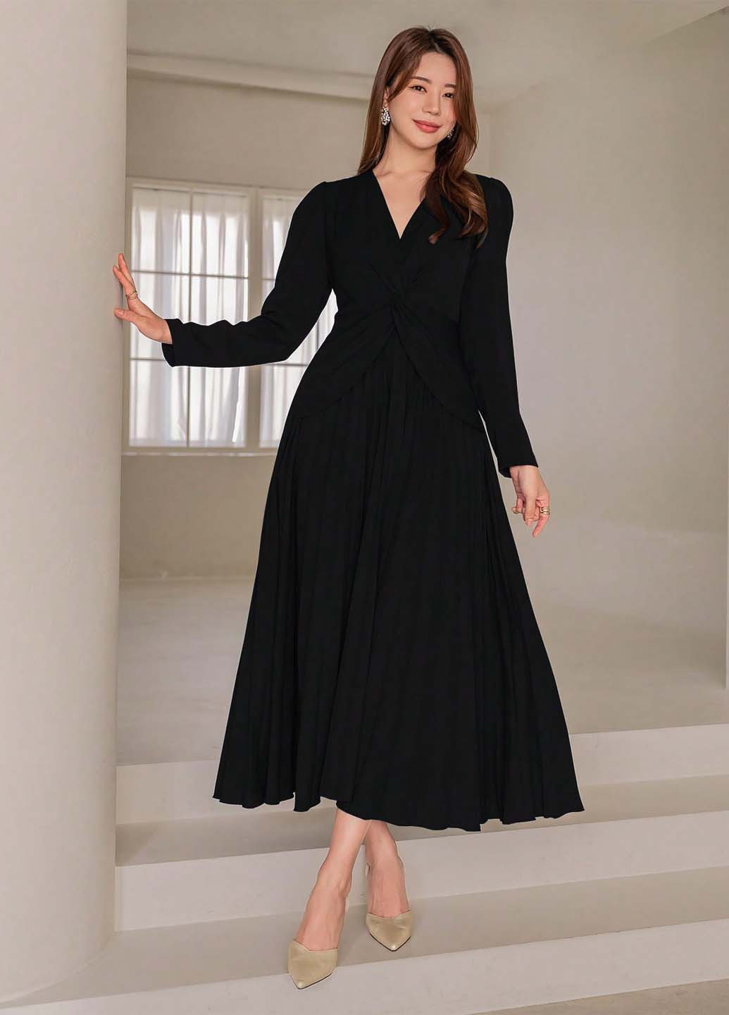 Черное кэжуал платье плиссированное SHEIN однотонное