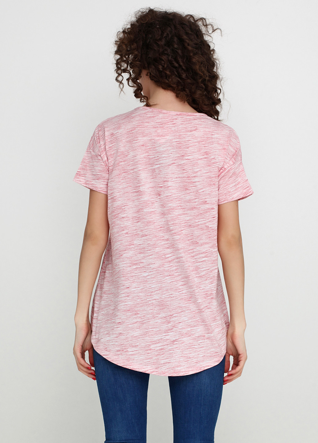Светло-розовая летняя футболка Titaness
