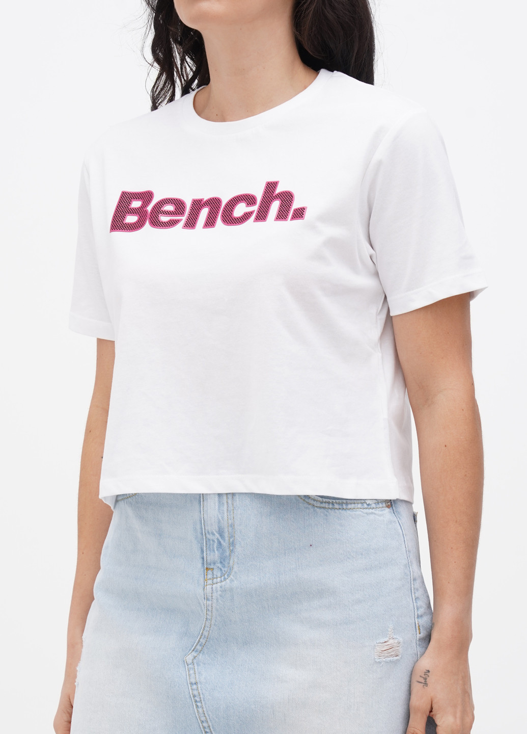 Белая летняя футболка Bench