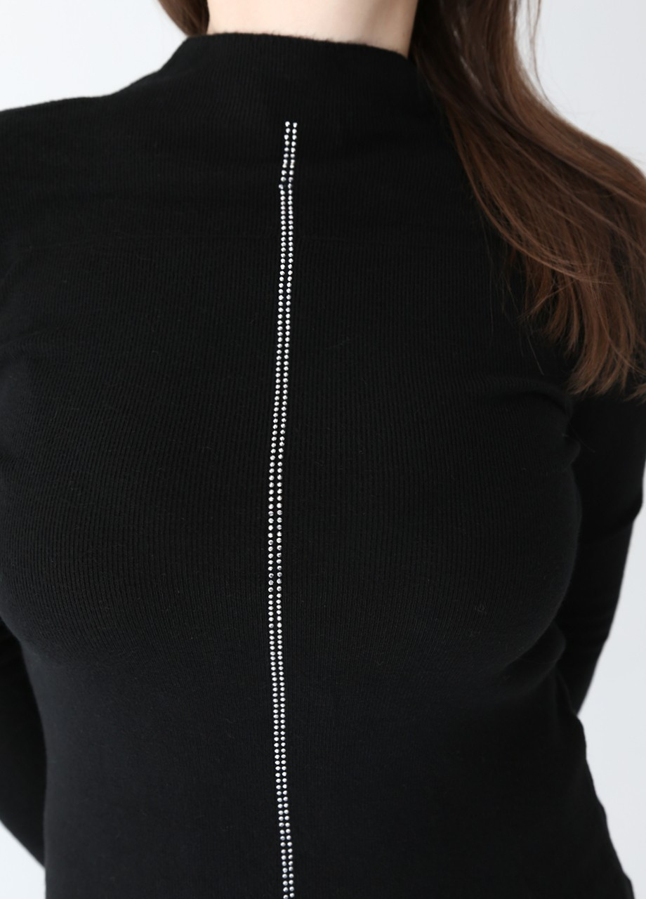 Черный демисезонный свитер женский черный приталенный со стразами тонкий JEANSclub Приталенный