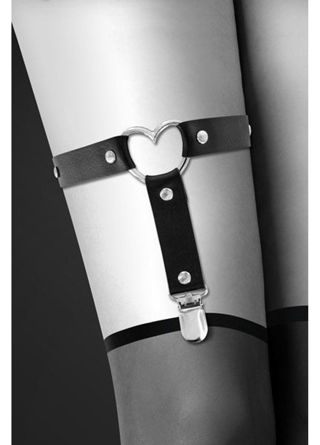 Гартер на ногу - WITH HEART Black, сексуальная подвязка с сердечком, экокожа Bijoux Pour Toi (255247657)