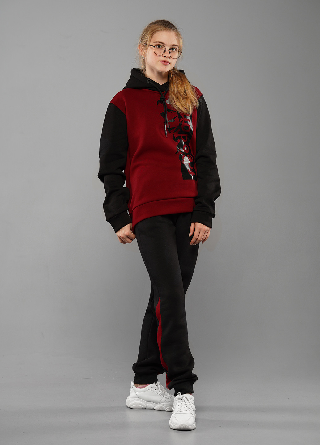 Бордовий зимній бордовий зимовий спортивний костюм з написами брючний Sinthia