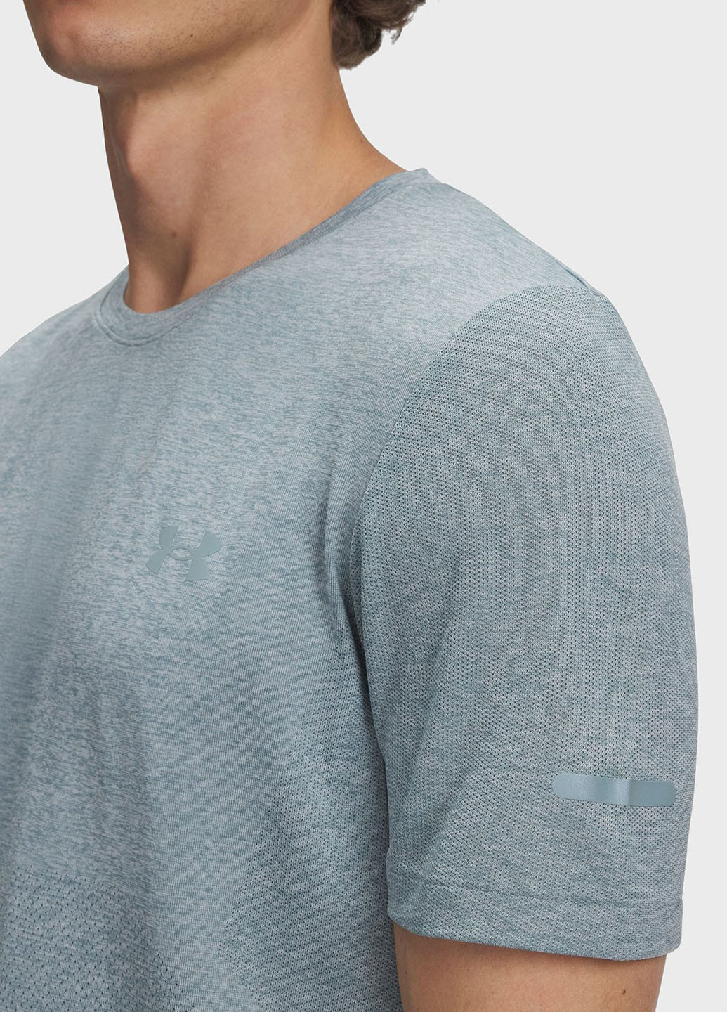 Сіра футболка Under Armour