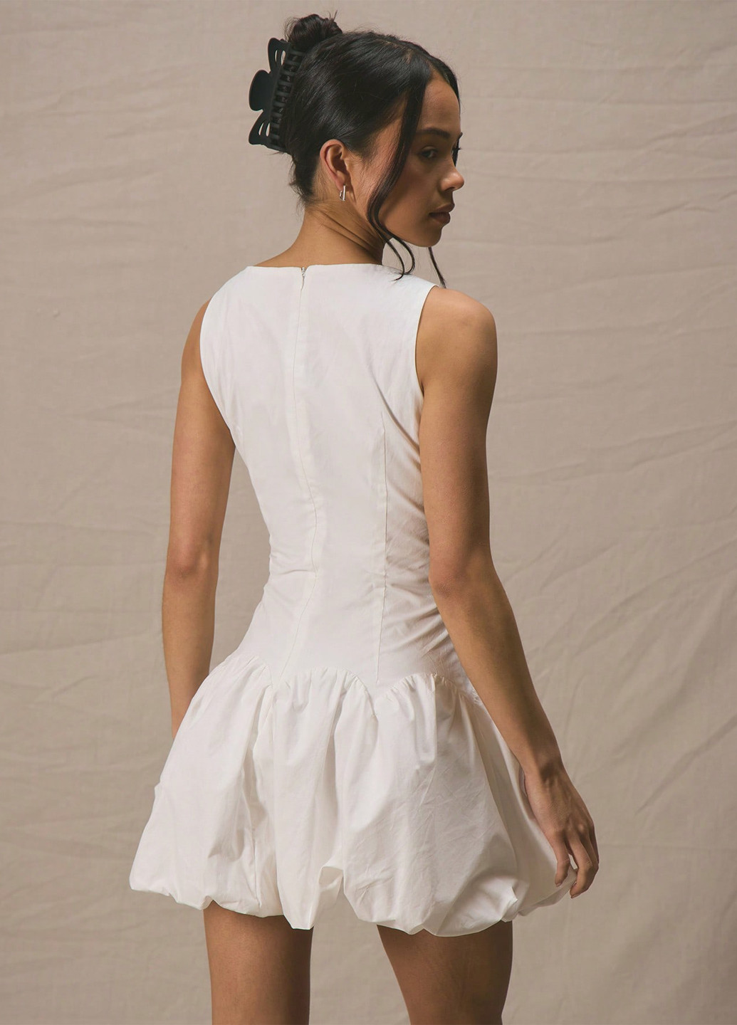 Белое кэжуал платье силуэтная, баллон, платье-майка SHEIN однотонное