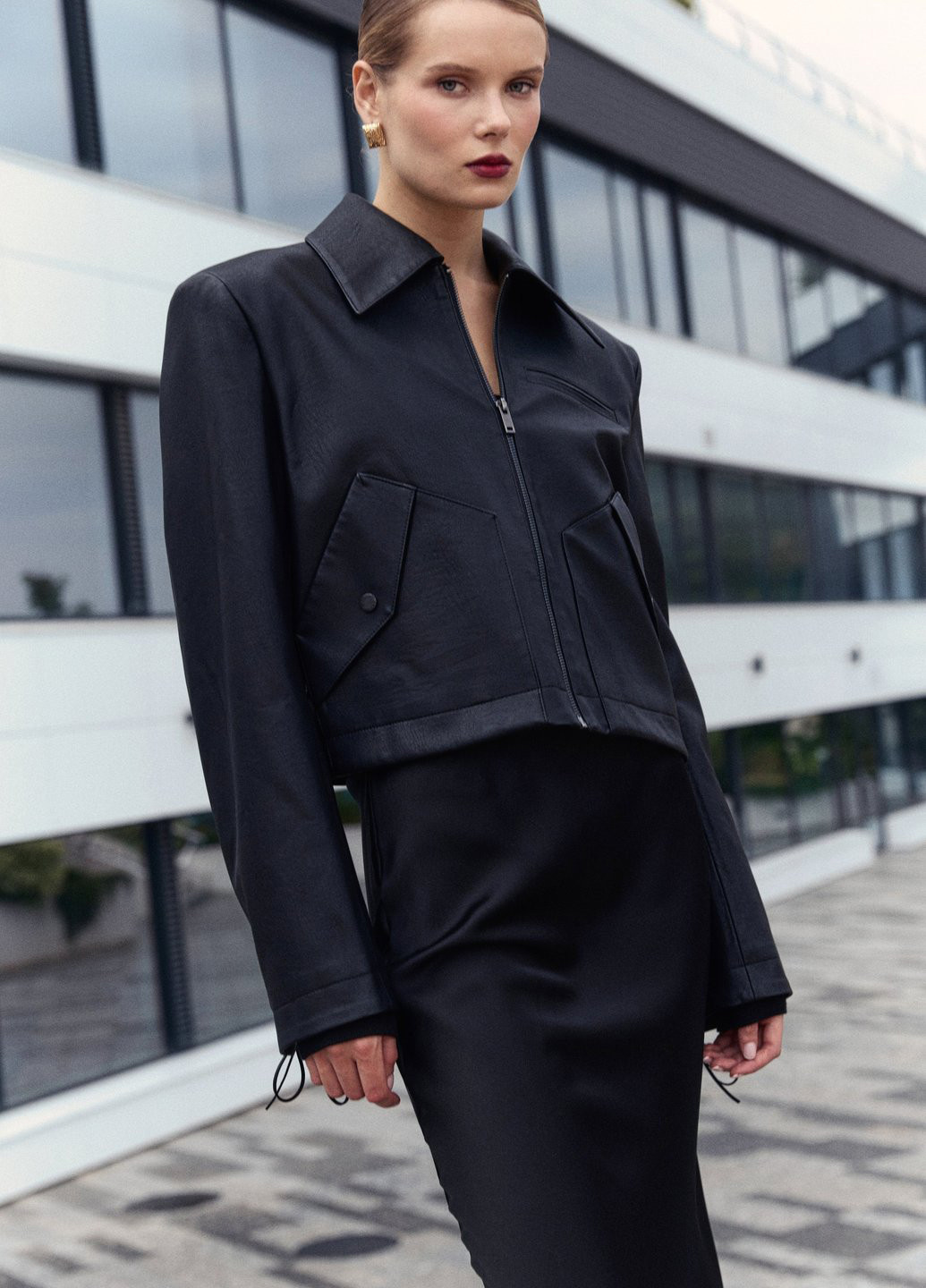 Чорна демісезонна куртка куртка-піджак Gepur