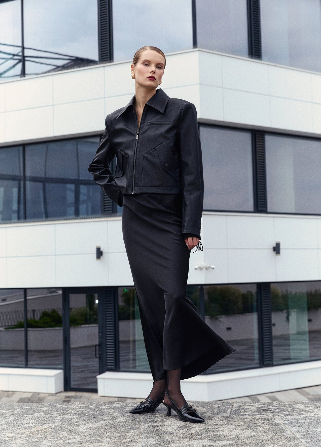 Чорна демісезонна куртка куртка-піджак Gepur