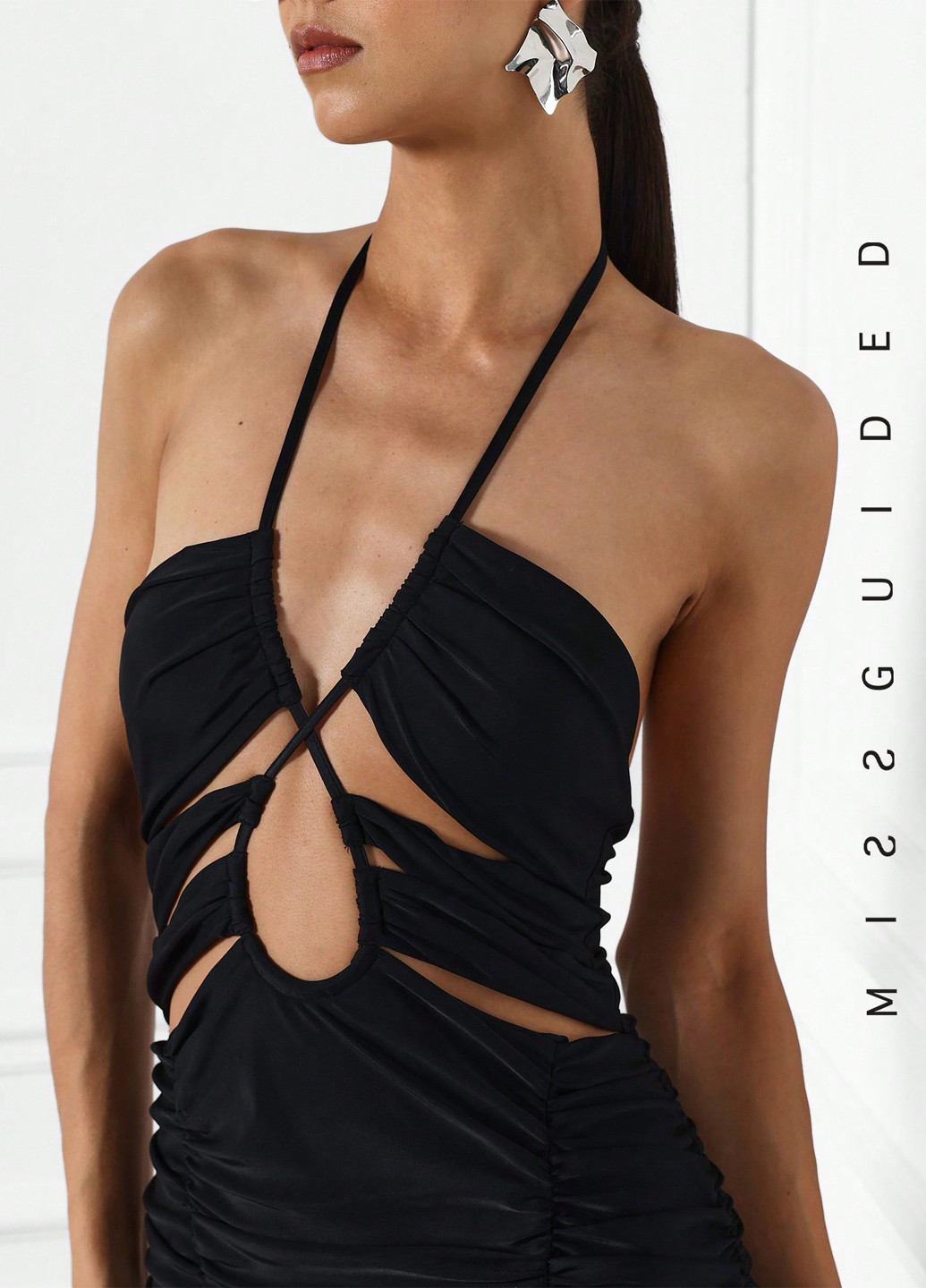 Черное кэжуал, коктейльное платье с открытой спиной SHEIN однотонное