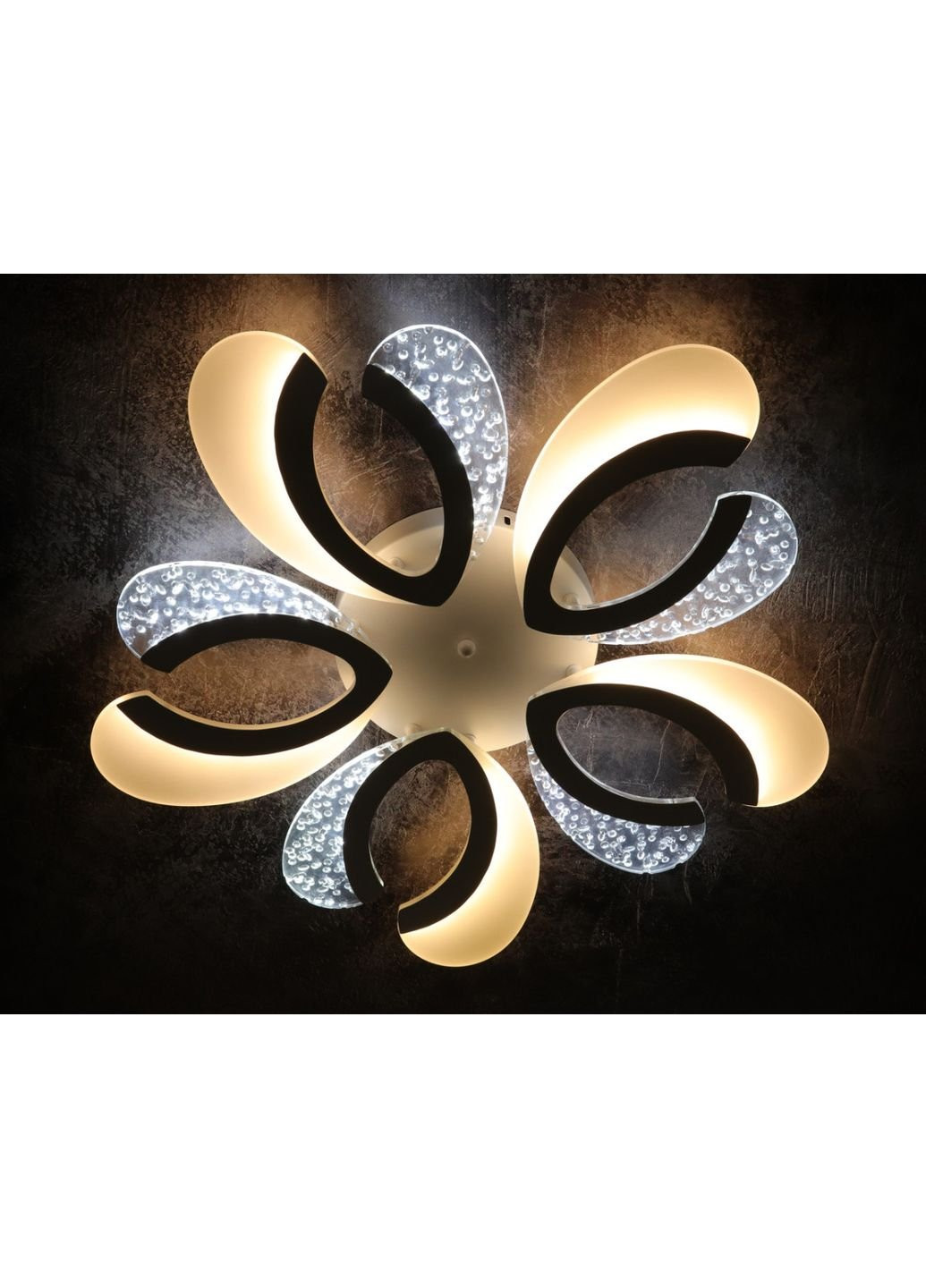 Люстра потолочная LED с пультом A2379/5Q-wh Белый 8х62х62 см. Sunnysky (253629952)