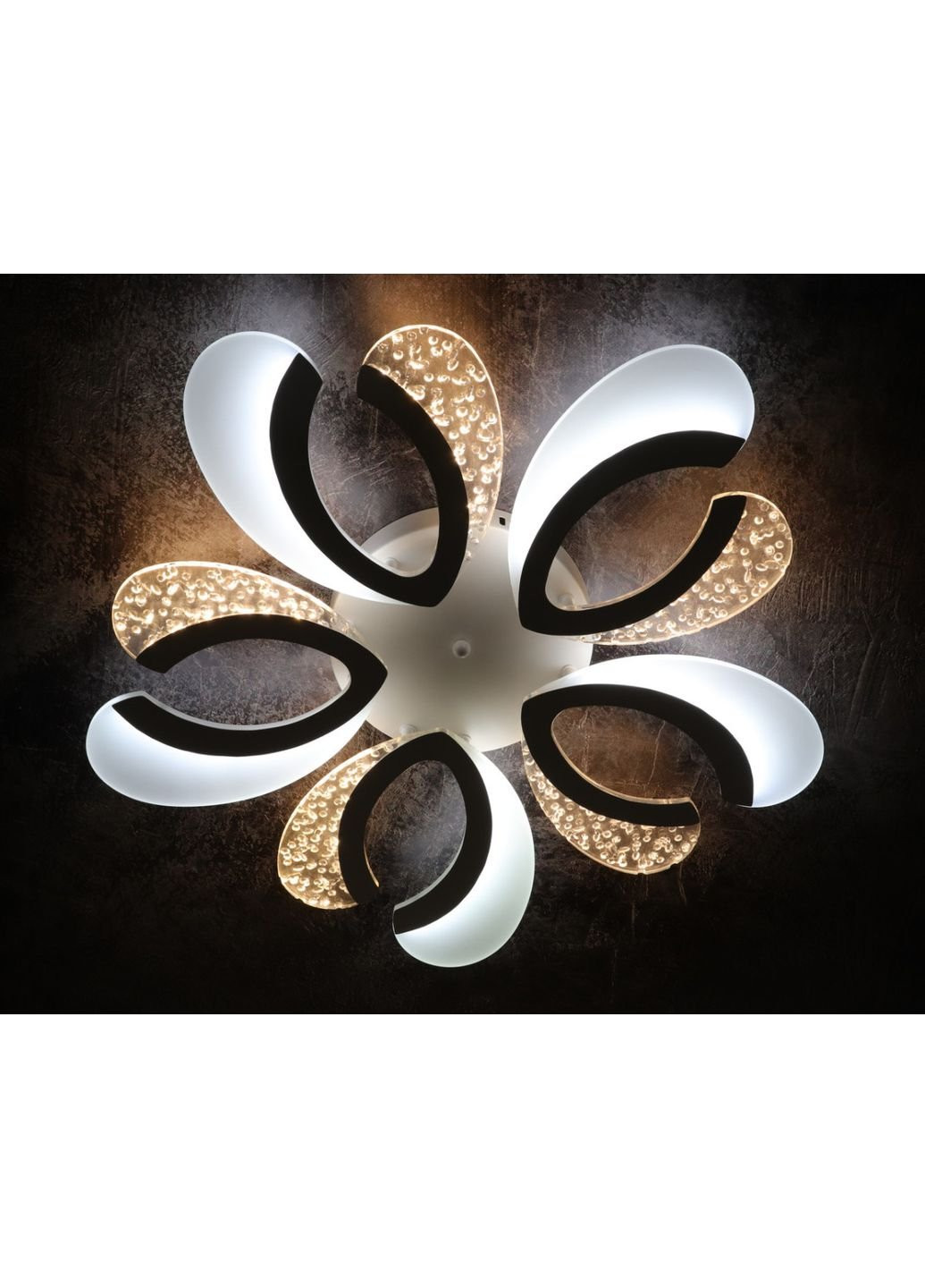 Люстра стельова LED з пультом A2379/5Q-wh Білий 8х62х62 см. Sunnysky (253629952)