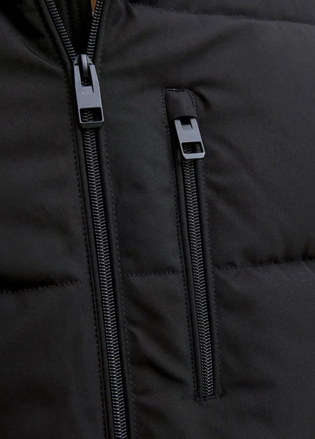 Темно-зелена демісезонна куртка Jack & Jones