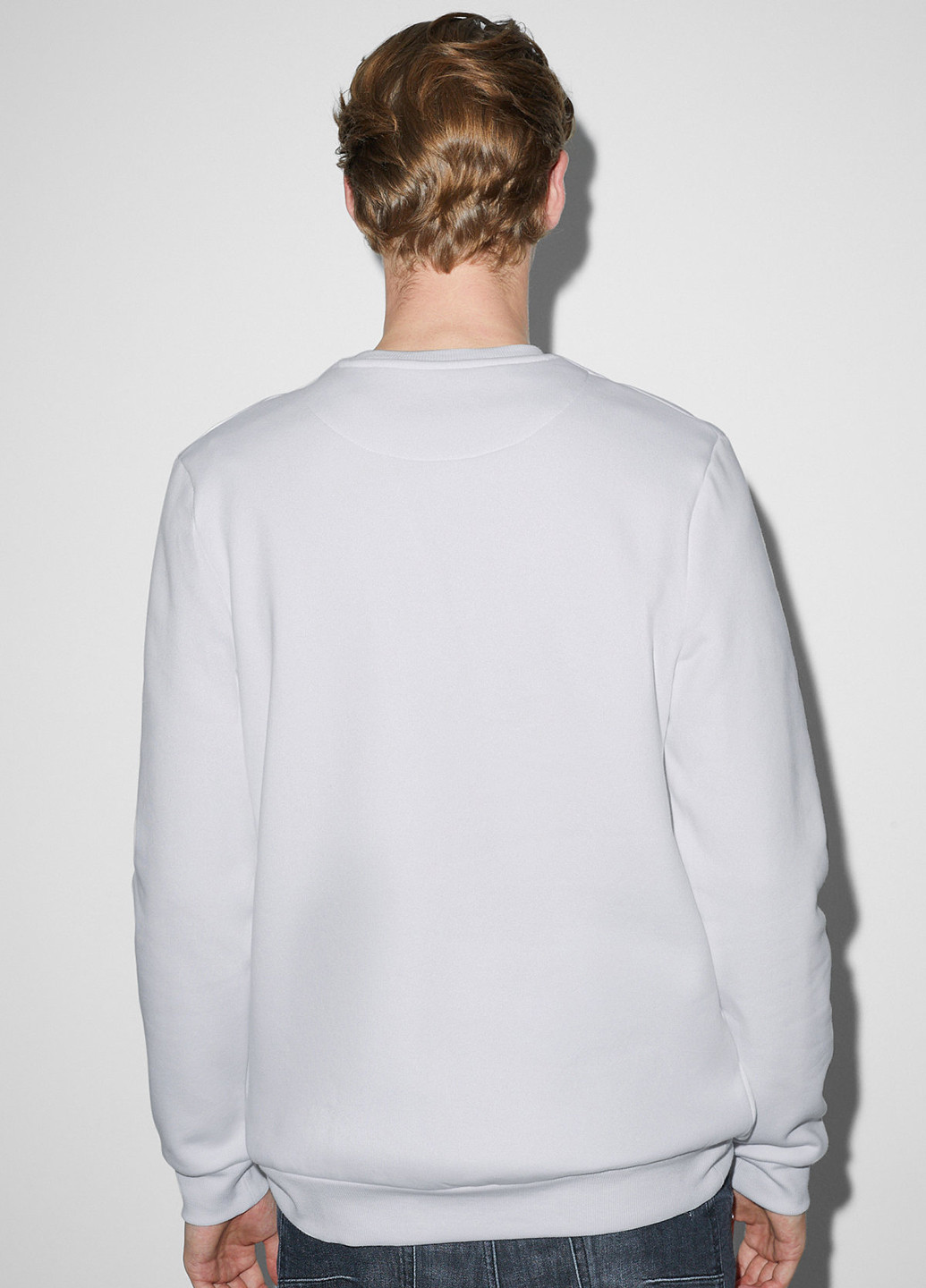 Белый свитшот C&A надпись без декора (362157598)