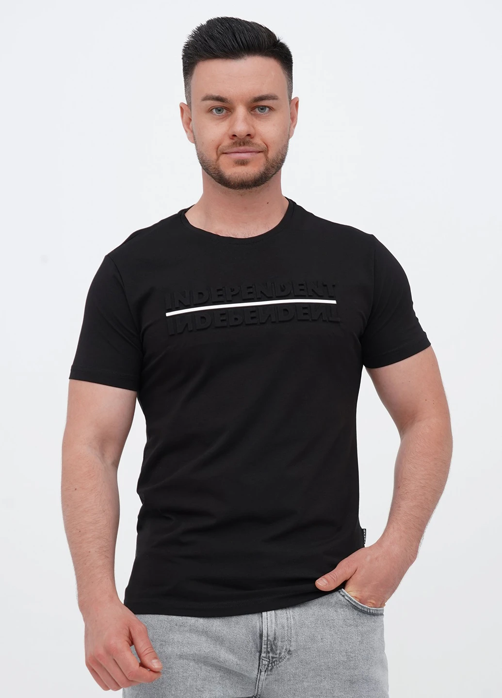 Черная футболка Trend Collection