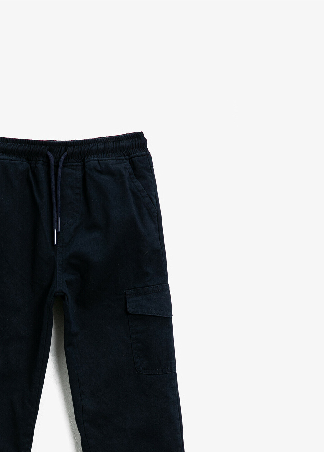 Черные кэжуал демисезонные брюки карго KOTON