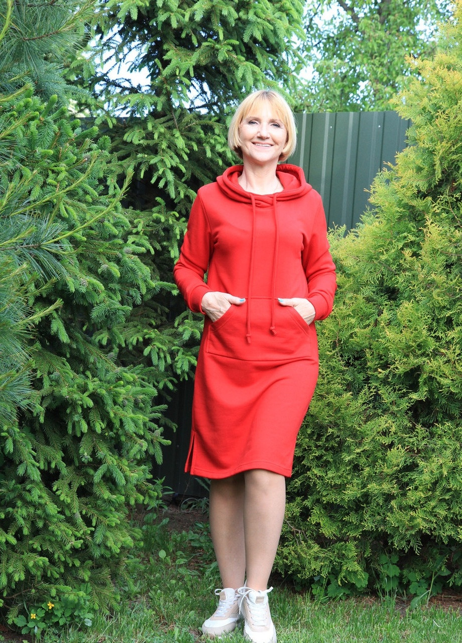 Красное кэжуал платье худи платье-худи V.O.G. однотонное