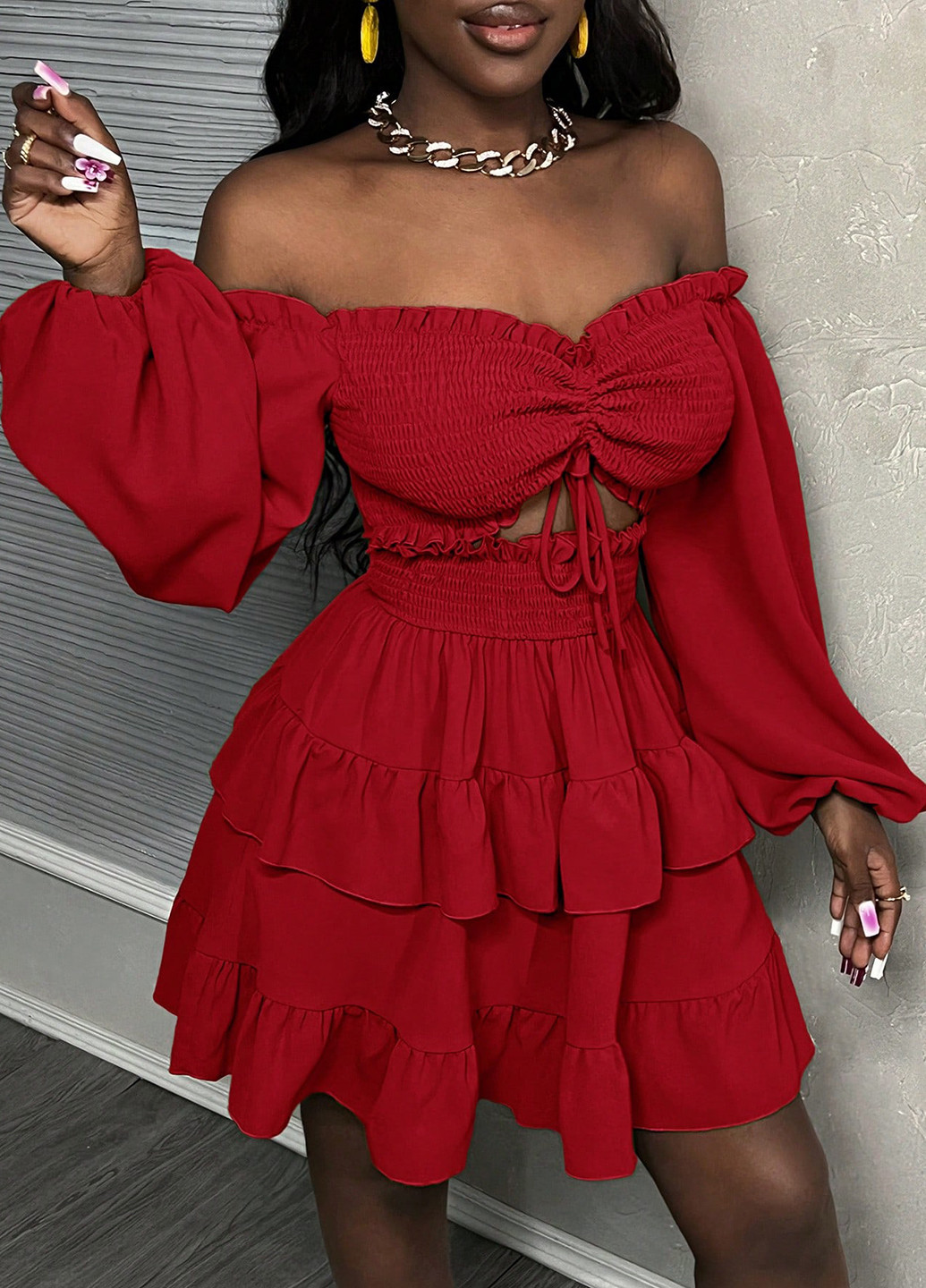 Красное кэжуал платье с открытыми плечами SHEIN однотонное