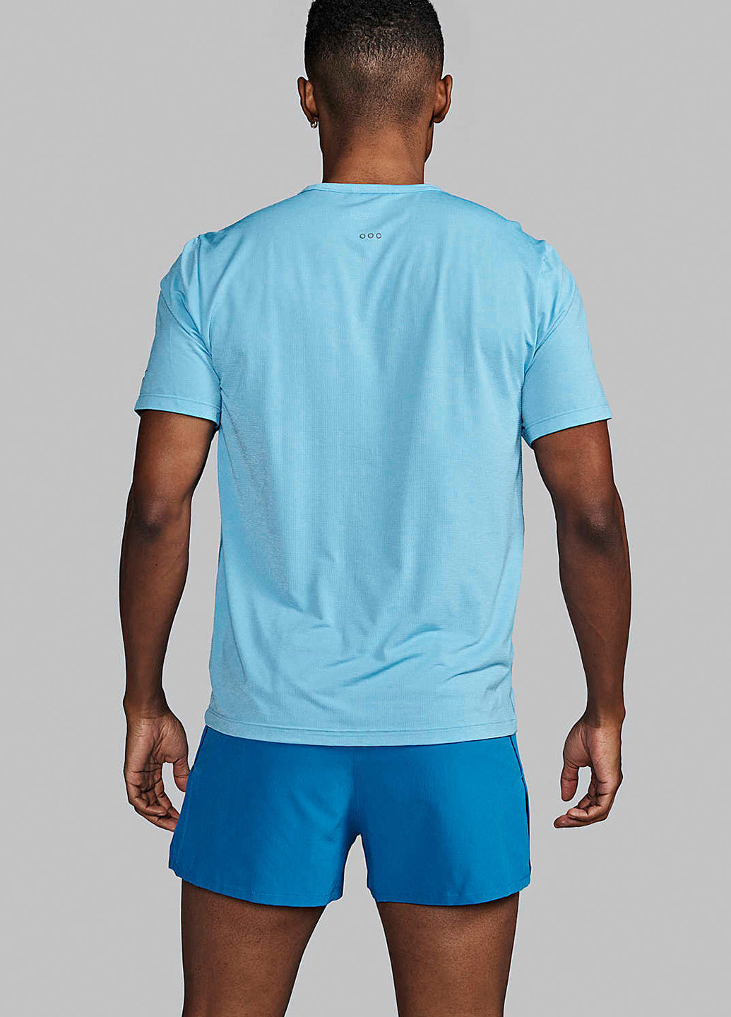 Голубая футболка Saucony STOPWATCH GRAPHIC SHORT SLEEVE