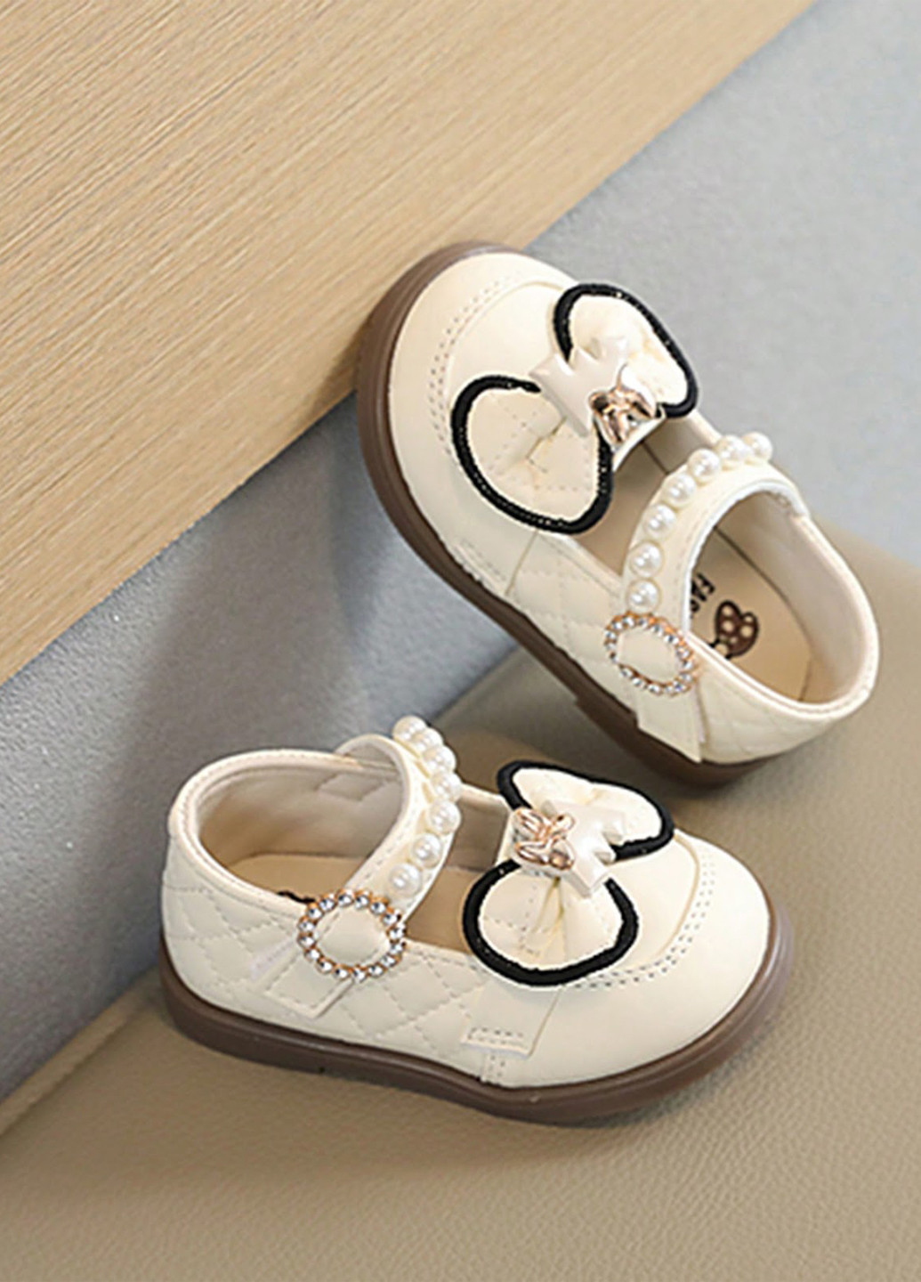 Молочные туфли на низком каблуке SHEIN