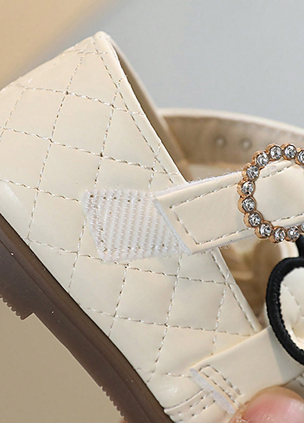 Молочные туфли на низком каблуке SHEIN