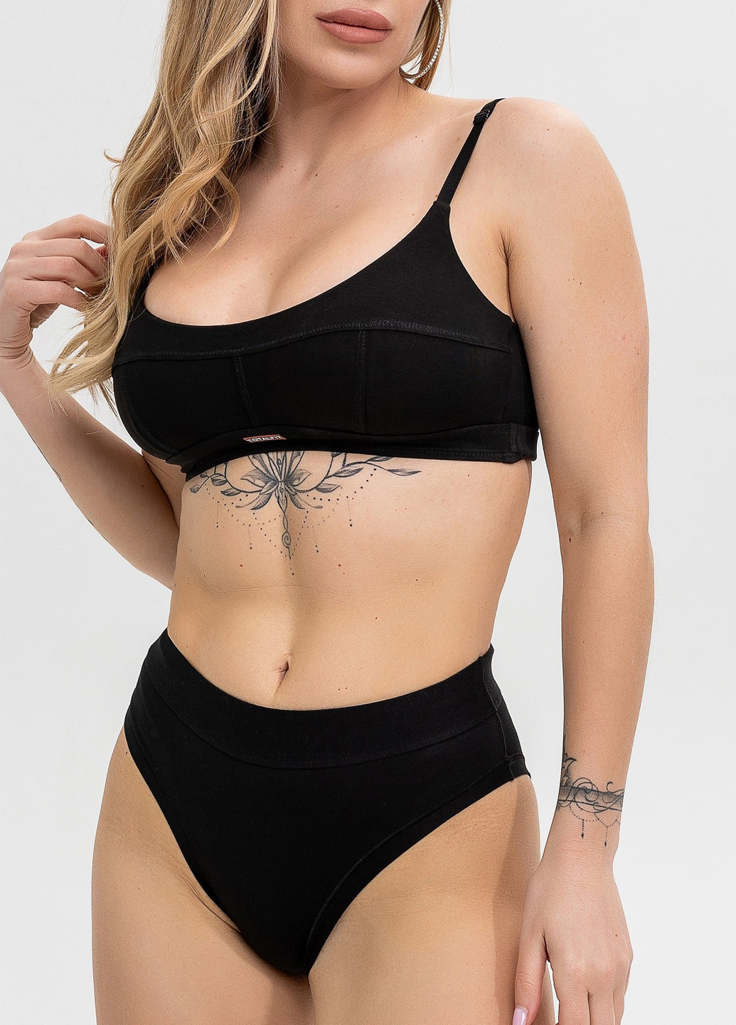 Черный демисезонный хлопковый комплект белья бралет и слипы TOTALFIT