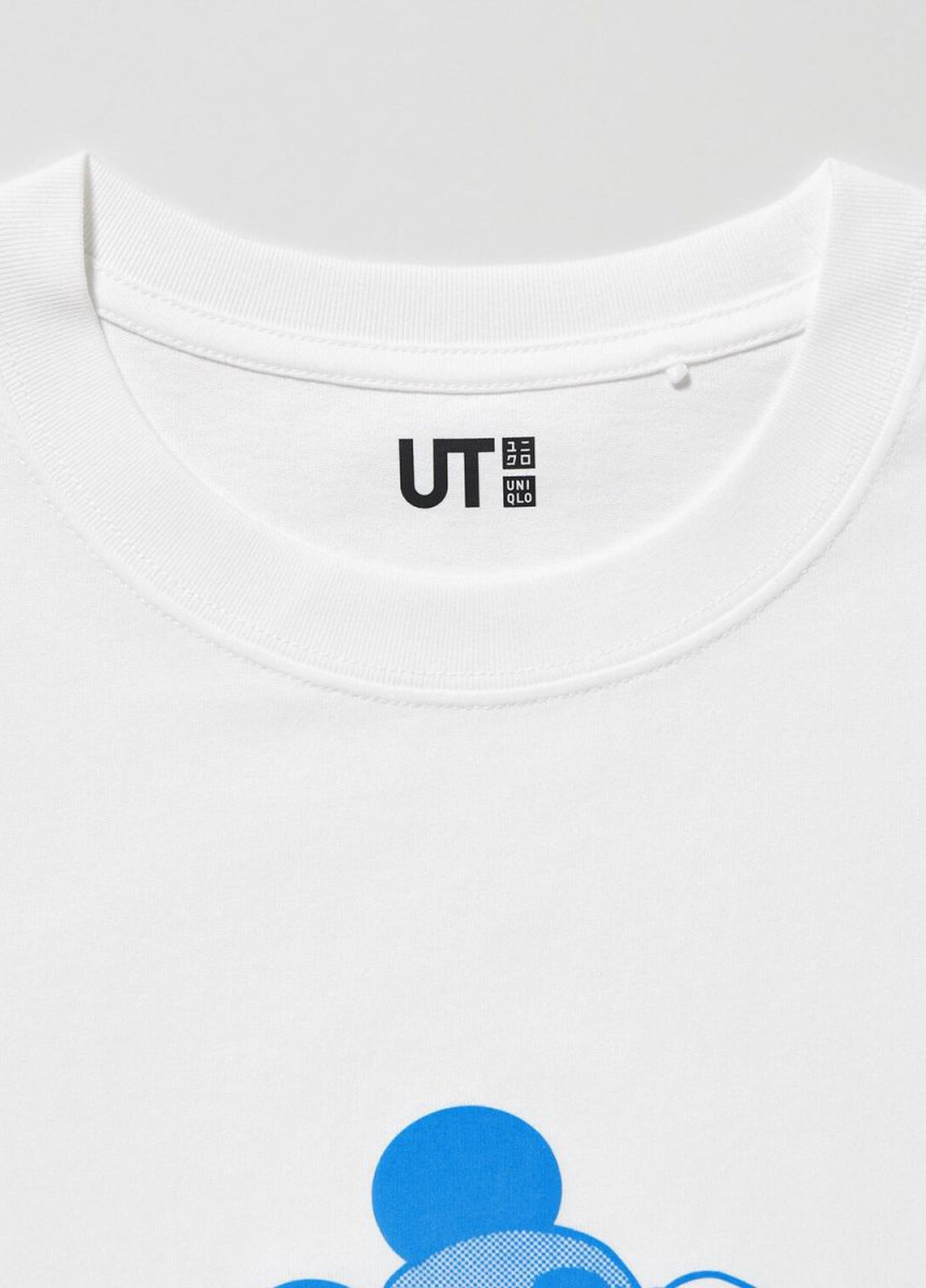 Белая футболка Uniqlo