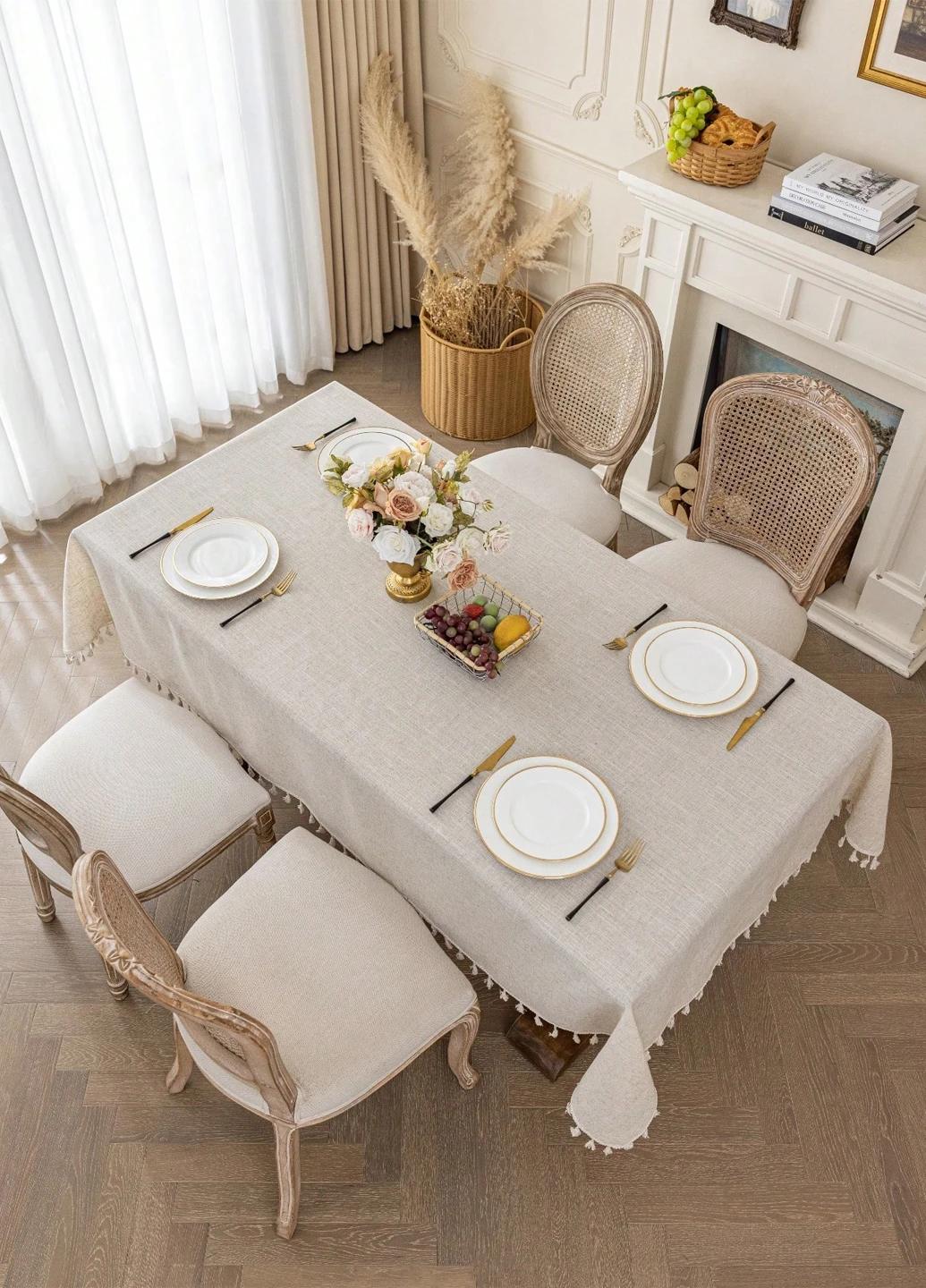 Скатертина, 90х90 см SHEIN (342411901)