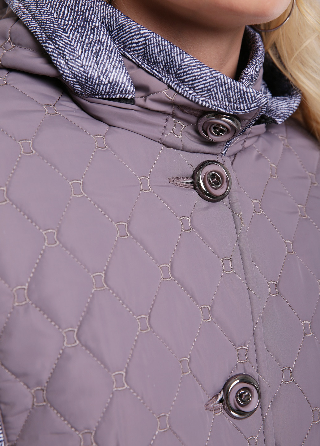 Сіра демісезонна подовжена куртка Welltre