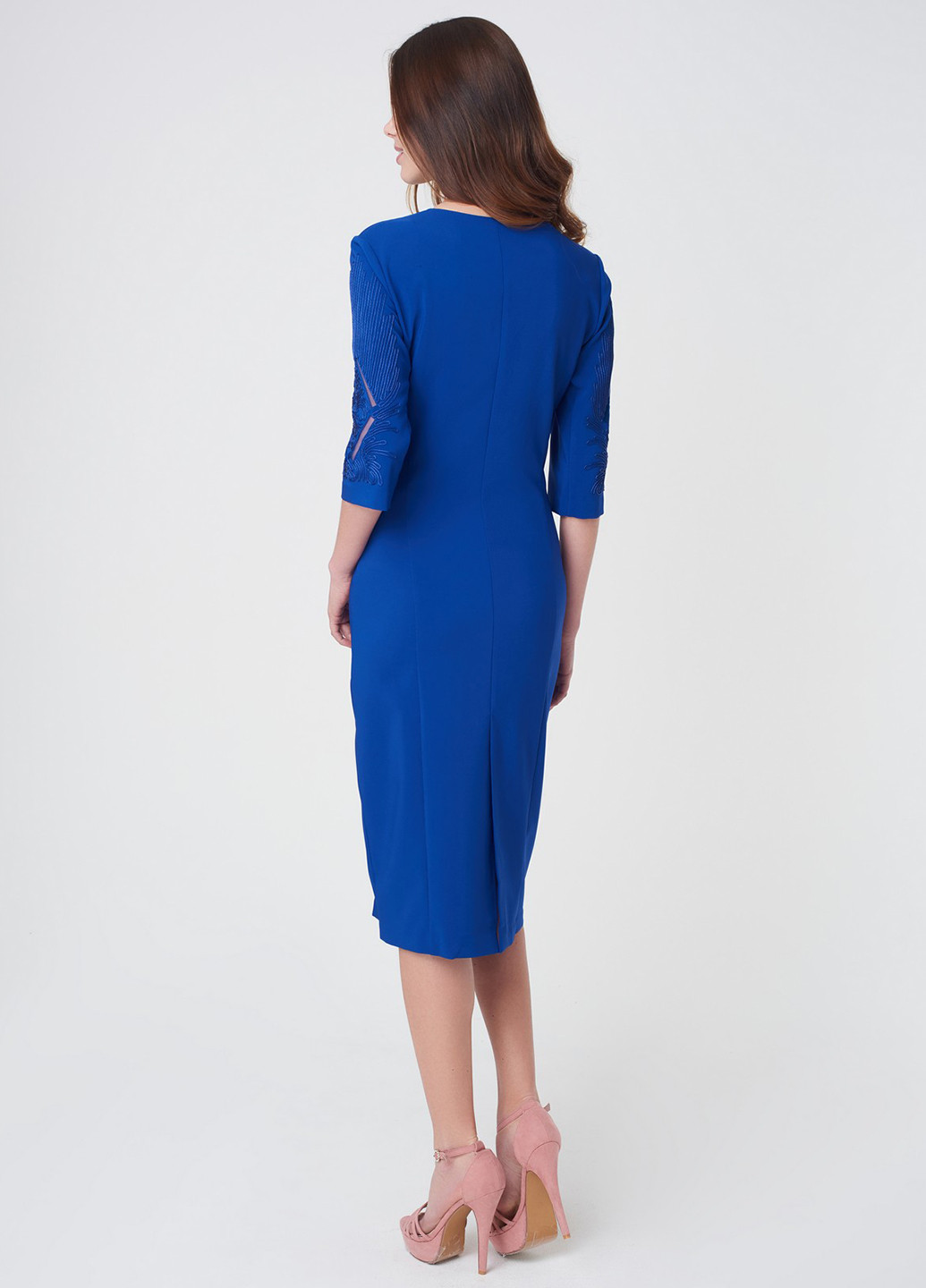 Синее кэжуал платье RicaMare с абстрактным узором