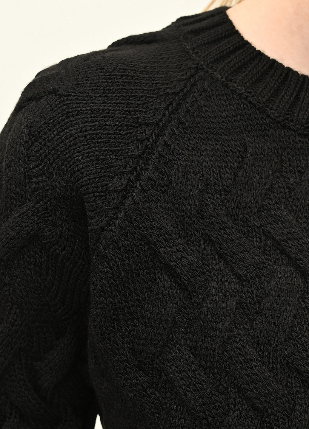 Черный зимний свитер Park Karon