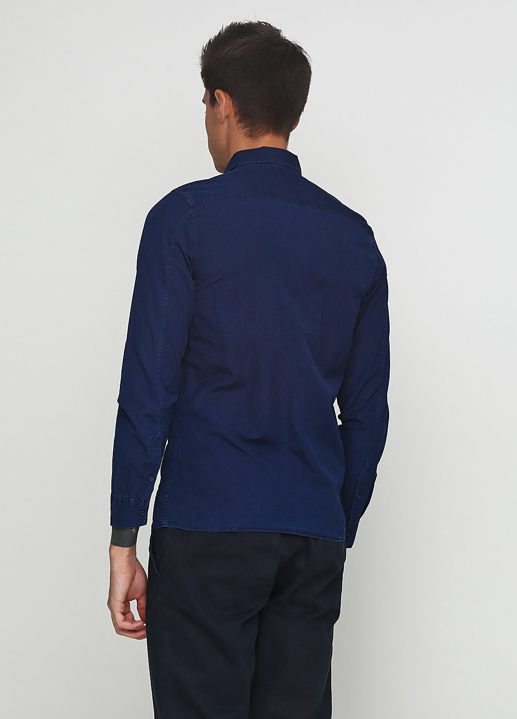 Темно-синяя кэжуал рубашка однотонная Cos с длинным рукавом