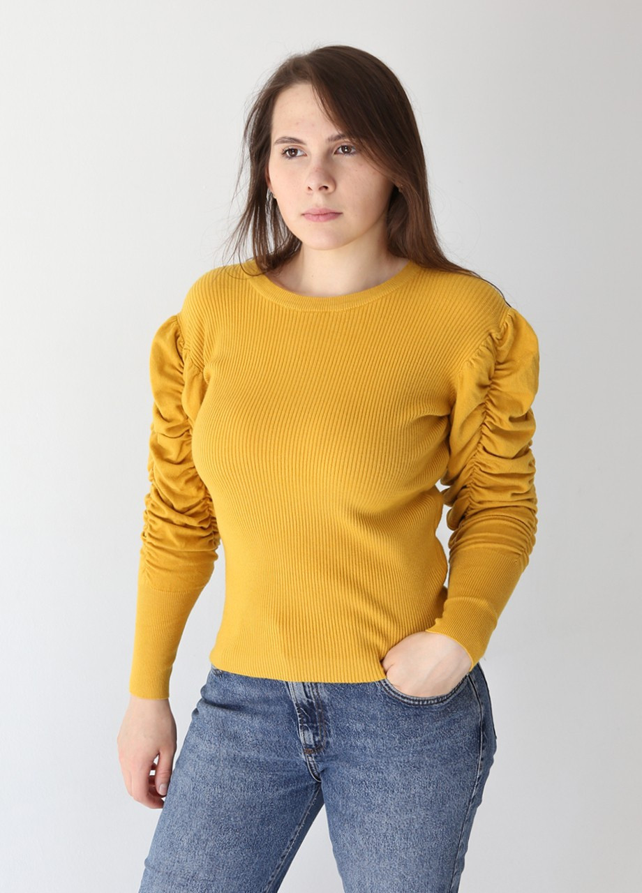 Жовтий демісезонний светр жіночий жовтий приталений з воланами на рукавах JEANSclub Приталенный