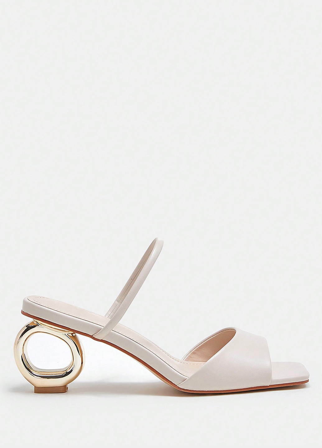 Кремовые босоножки SHEIN на среднем каблуке