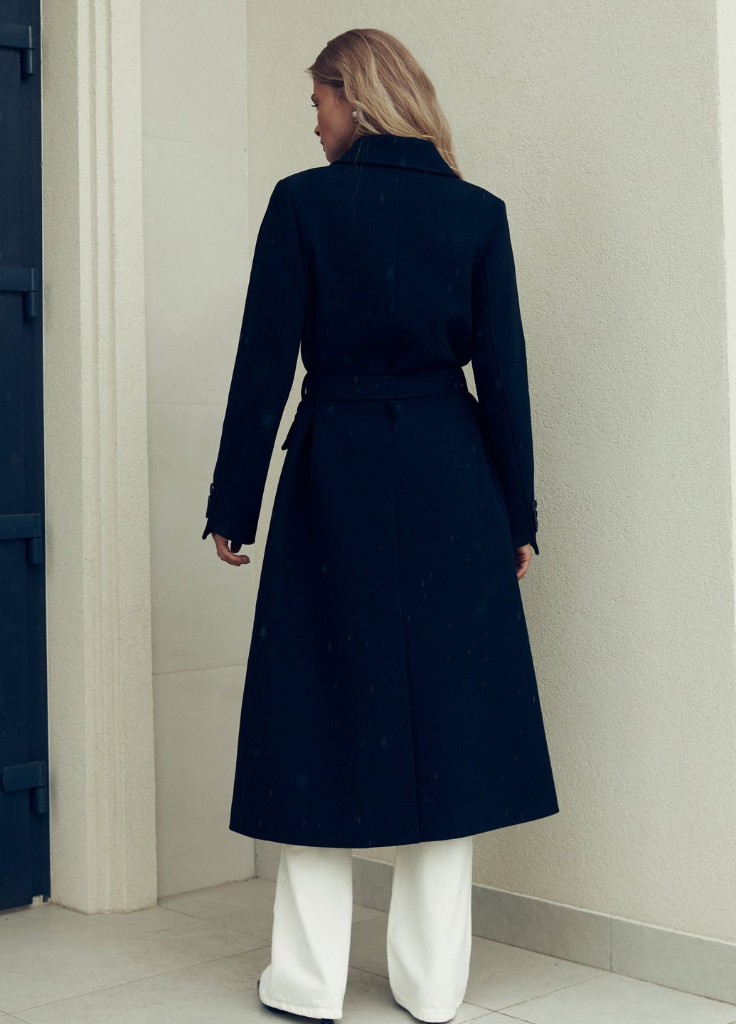 Черное демисезонное Пальто двубортное Gepur