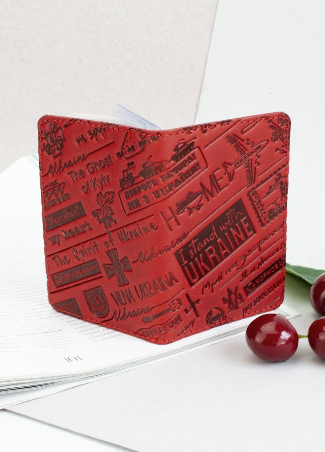 Подарунковий жіночий набір №61 "Ukraine" (червоний) у коробці: портмоне + обкладинка на права + ключниця HandyCover (253582512)