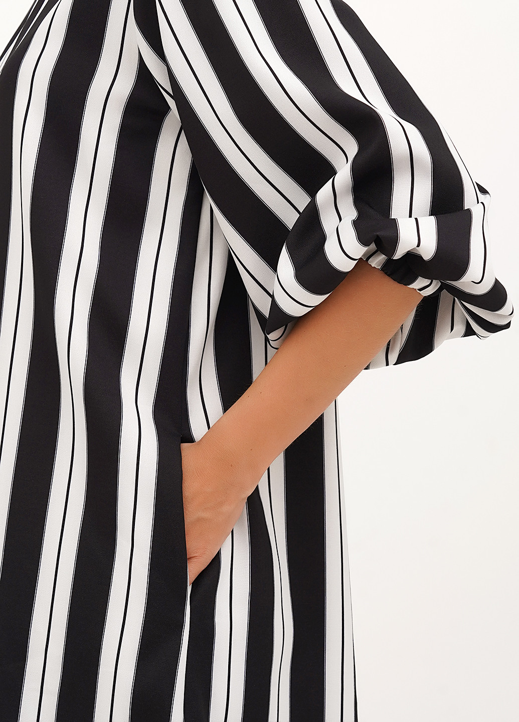 Чорно-білий кежуал сукня Vicolo в смужку