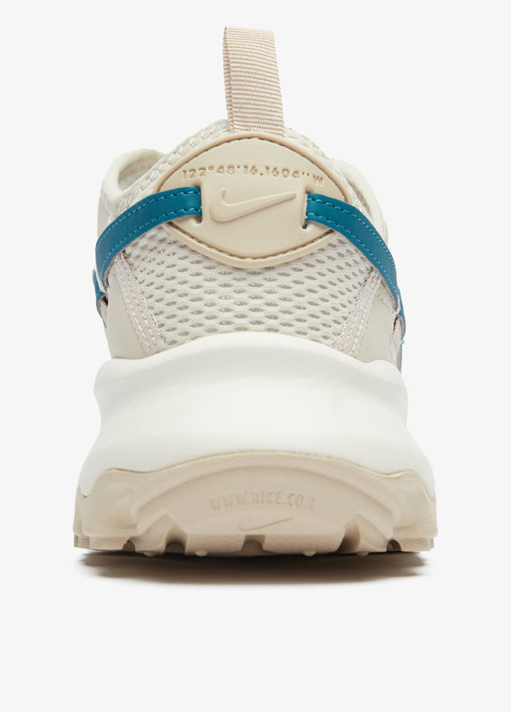 Белые демисезонные кроссовки Nike TC 7900