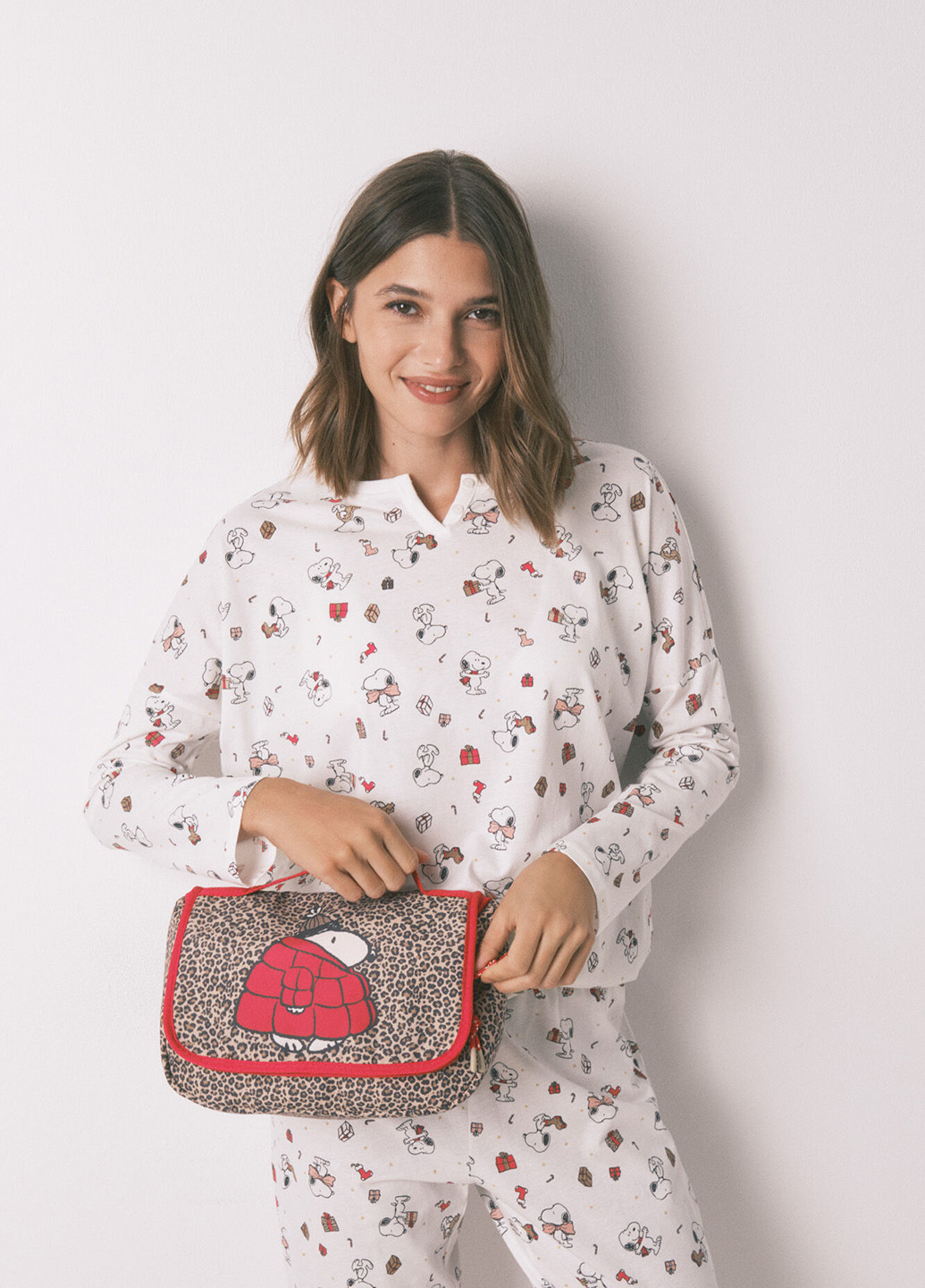 Біла всесезон піжама (лонгслів, штани) лонгслів + брюки Women'secret