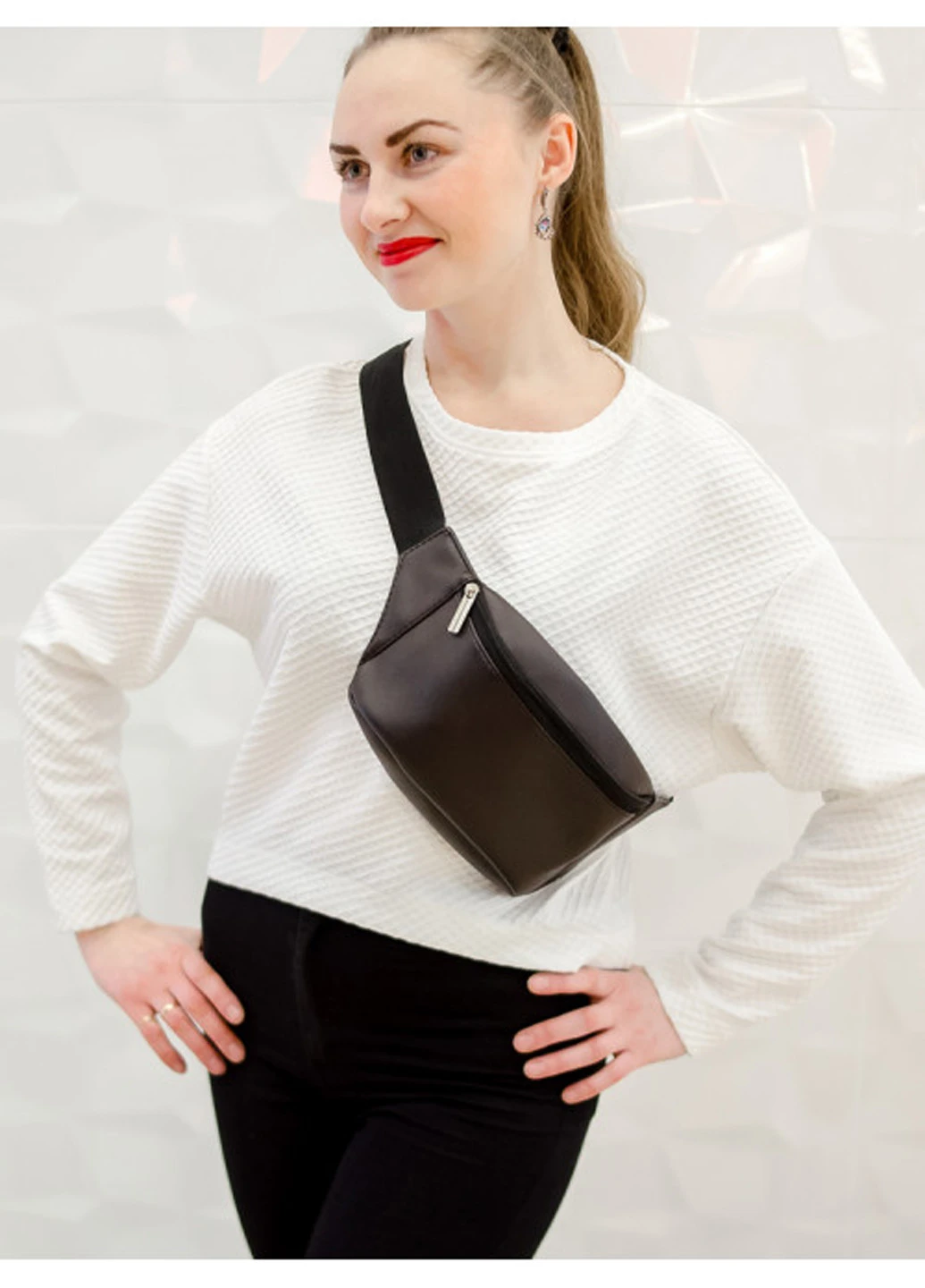 Жіноча сумка на пояс (бананка) 22х12х4 см Sambag (210478367)