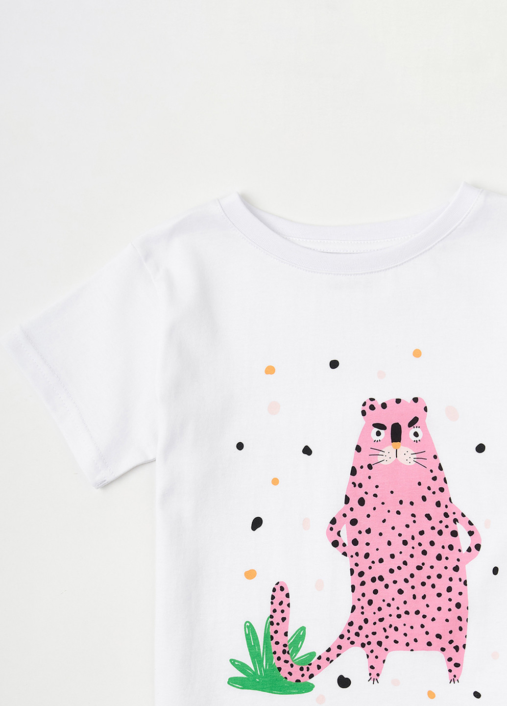 Белая летняя футболка KRAKO