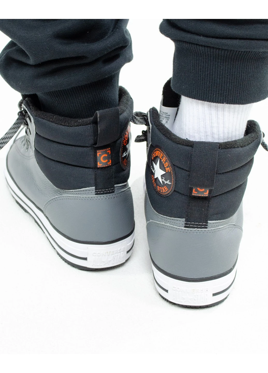 Сірі кеди chuck taylor all star berkshire boot Converse