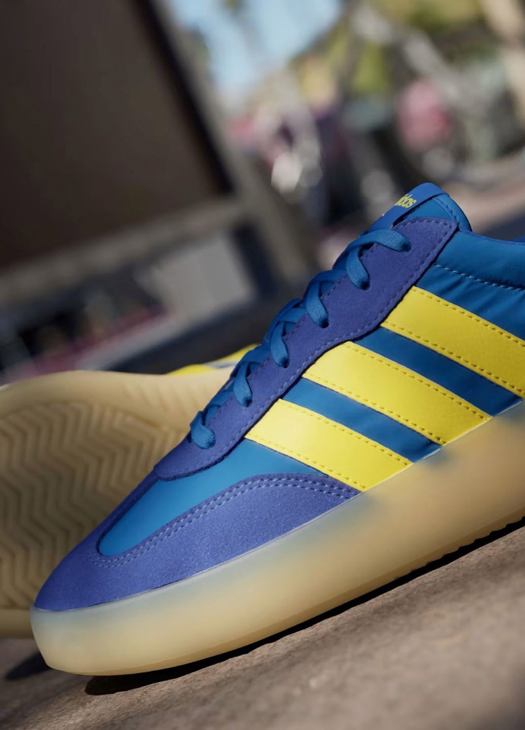 Синие кеды adidas