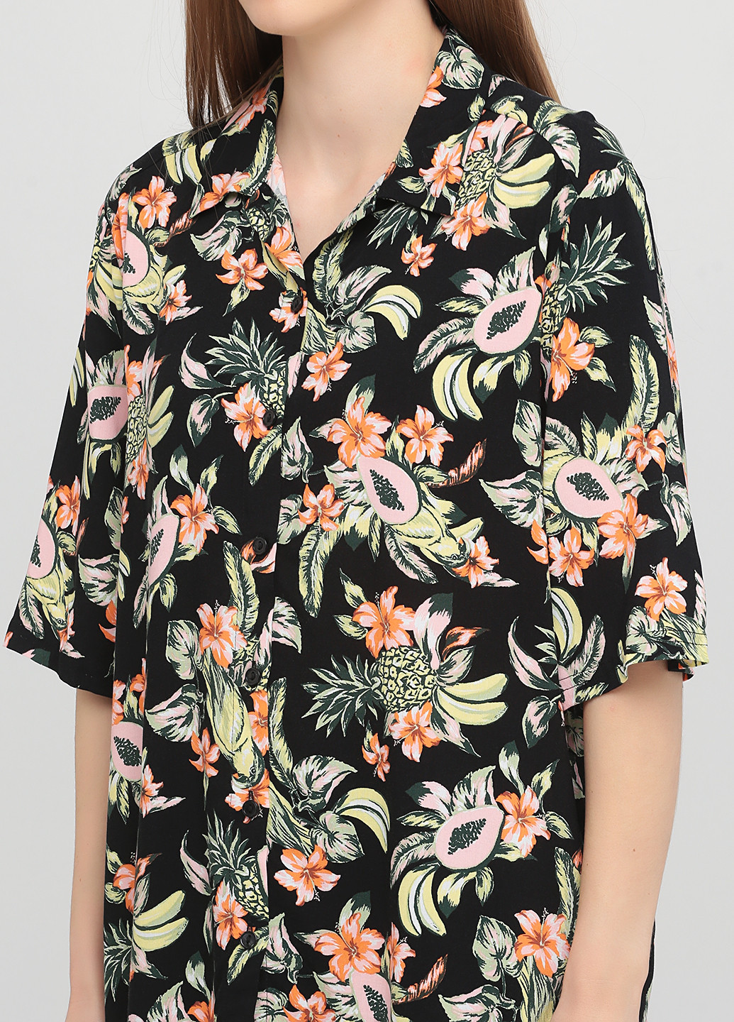 Черная кэжуал рубашка с цветами H&M